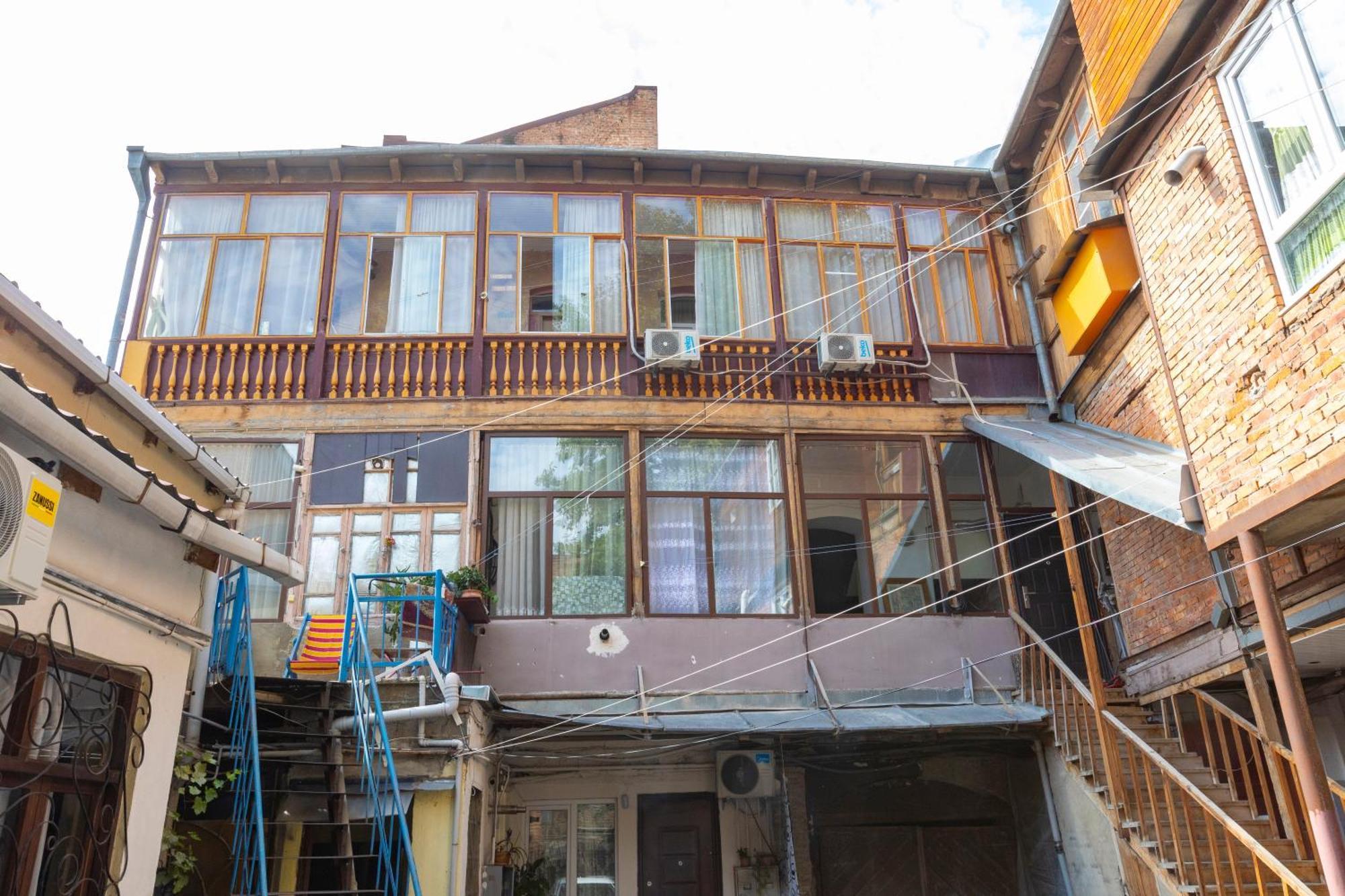 Homestay In Tbilisi Center Gm Exterior photo